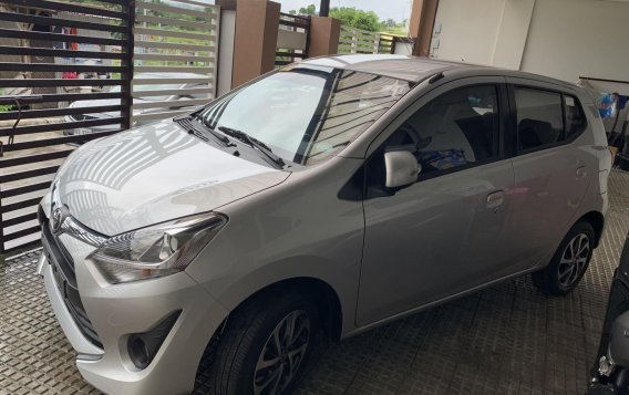 Brightsilver Toyota Wigo 2019 for sale in Manila-3