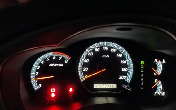 Brightsilver Toyota Innova 2016 for sale in Mandaluyong-4