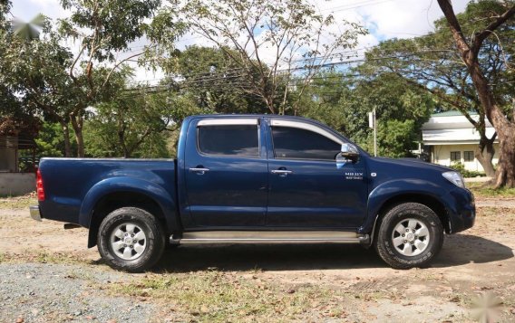 Blue Toyota Hilux 2008 for sale in Quezon-1