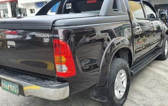 Selling Brown Toyota Hilux 2005 in Manila-2