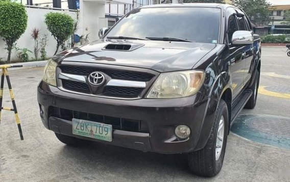 Selling Brown Toyota Hilux 2005 in Manila