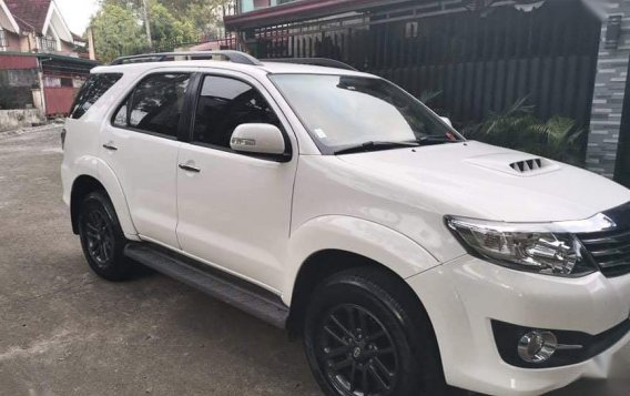 White Toyota Fortuner 2015 for sale in Caloocan