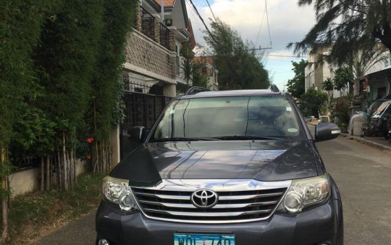 Grey Toyota Fortuner 2014 for sale in Pasig
