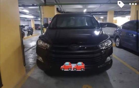 Selling Red Toyota Innova 2018 in Pagsanjan-2