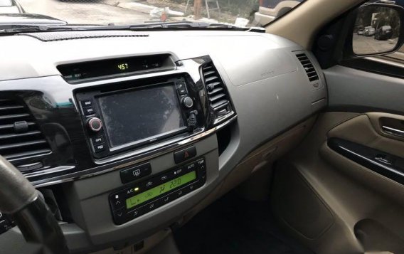 Black Toyota Fortuner 2013 for sale in Quezon-3