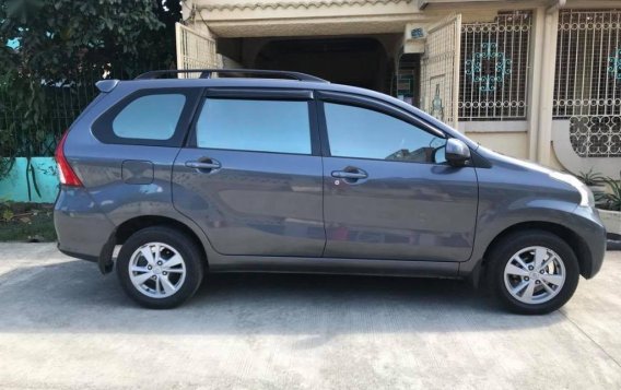 Selling Silver Toyota Avanza 2012 in Quezon-3