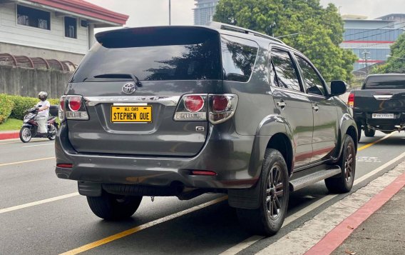 2015 Toyota Fortuner in Makati, Metro Manila-3