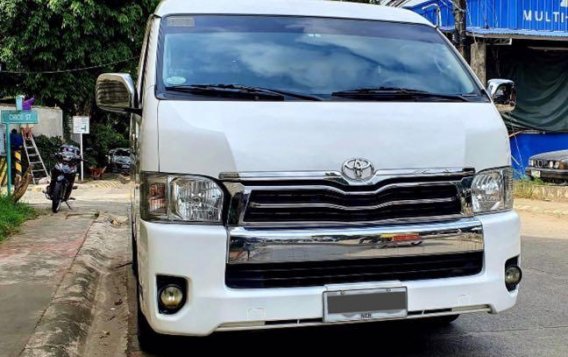 Pearlwhite Toyota Hiace Super Grandia 2015 for sale in Marikina-1