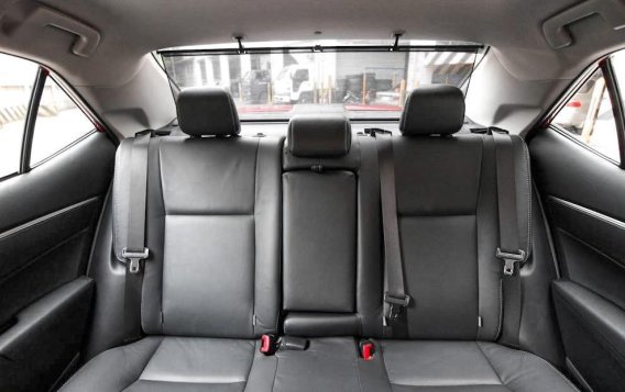 Pearlwhite Toyota Corolla Altis 2014 for sale in Pasig-5