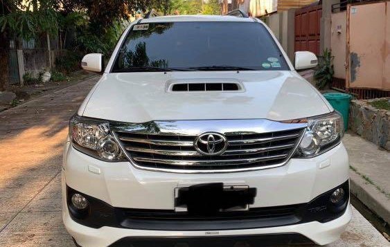 Pearl White Toyota Fortuner 2014 for sale in Manila