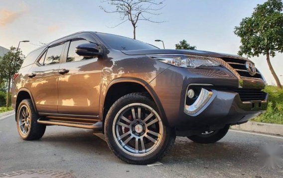 Grey Toyota Fortuner 2018 for sale in Manila-5