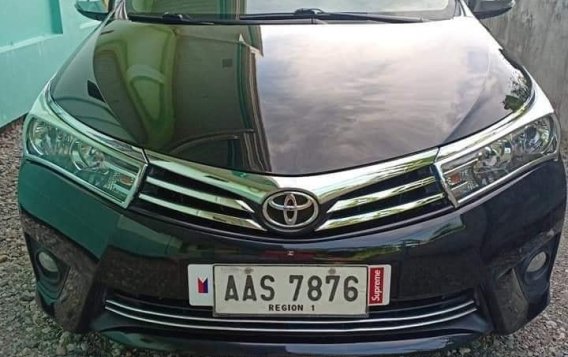 Sell Black 2014 Toyota Corolla Altis in Calamba-1
