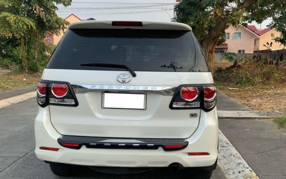 Selling Pearl White Toyota Fortuner 2015 in Pasay-1