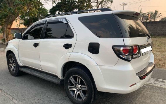 Selling Pearl White Toyota Fortuner 2015 in Pasay-2