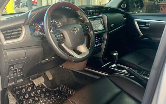 Brightsilver Toyota Fortuner 2018 for sale in Marikina-8