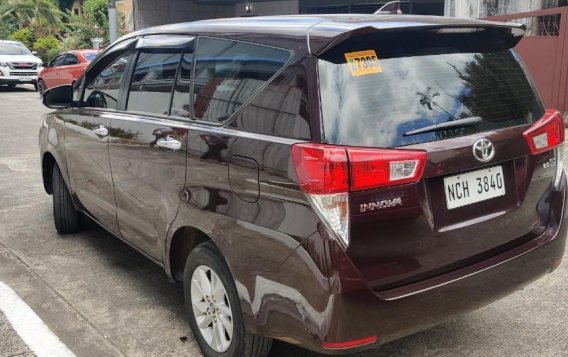 Selling Red Toyota Innova 2016 in Quezon-1