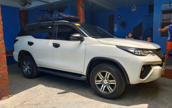 Selling White Toyota Fortuner 2018 in Navotas-6