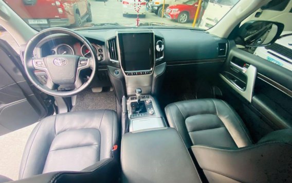 Black Toyota Land Cruiser 2019 for sale in Manila-4