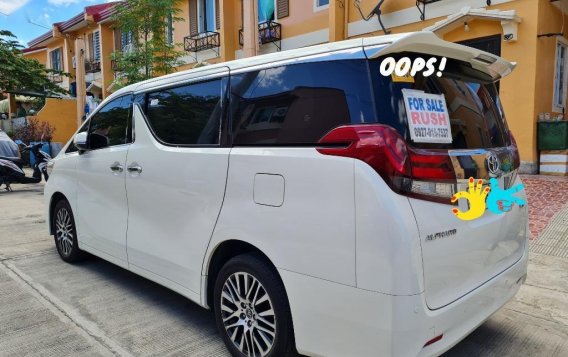 Selling Pearl White Toyota Alphard 2015 in Antipolo-5
