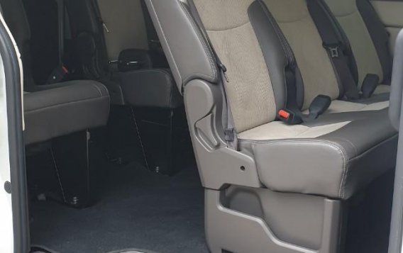  Toyota Hiace 2019-7