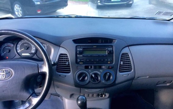 Silver Toyota Innova 2008 for sale in San Juan City-4