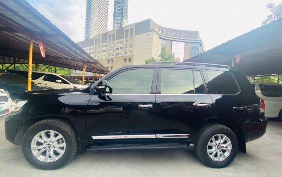 Black Toyota Land Cruiser 2019 for sale in Manila-9