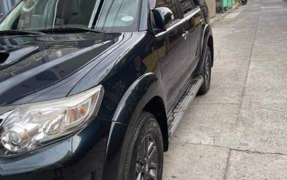 Grey Toyota Fortuner 2015 for sale in Valenzuela-2