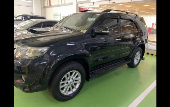 Selling Grey Toyota Fortuner 2014 in Quezon-2