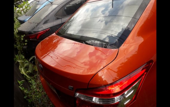 Selling Orange Toyota Vios 2018 in Caloocan-3