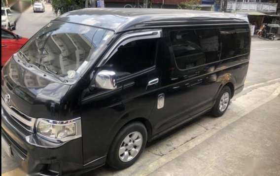 Toyota Hiace 2011