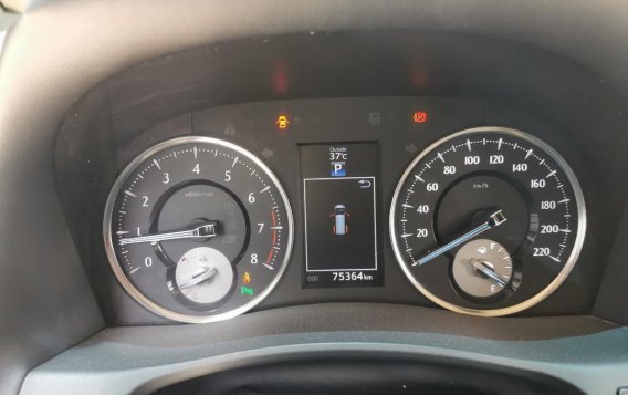 Toyota Alphard 2018-8