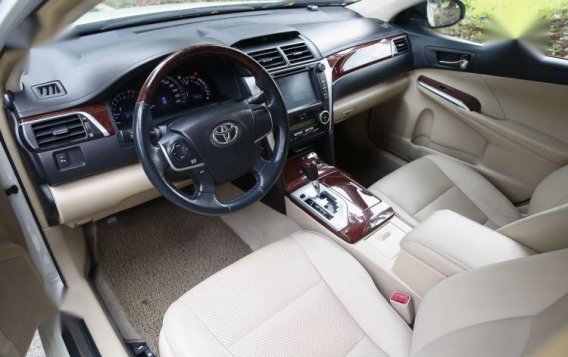 Selling Toyota Camry 2013-8