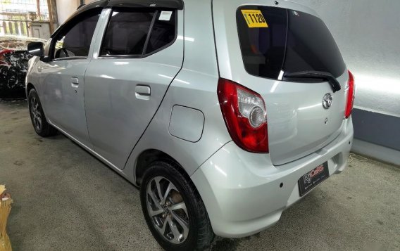 Selling  Toyota Wigo 2015-3