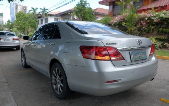 Selling Toyota Camry 2008-2