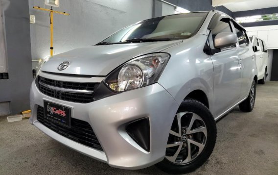 Selling  Toyota Wigo 2015-2