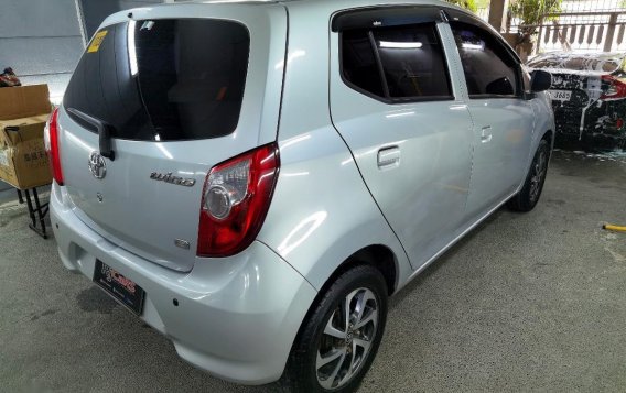 Selling  Toyota Wigo 2015-4