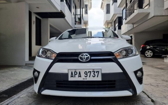  Toyota Yaris 2015-8
