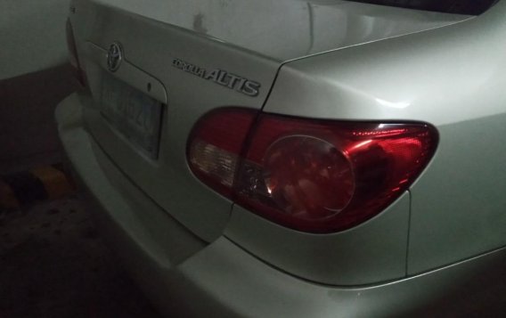 Selling Silver Toyota Corolla Altis 2004-6