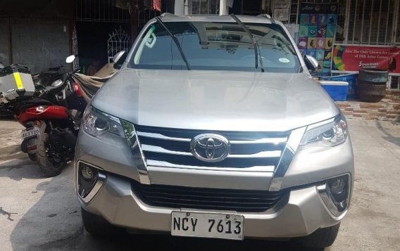 Selling Toyota Fortuner 2016-1