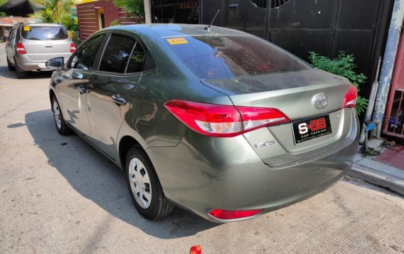 Selling Toyota Vios 2021-3