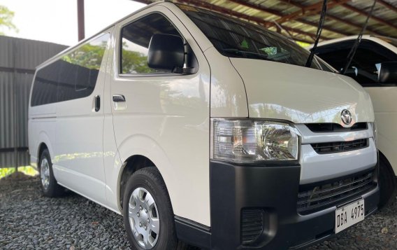 White Toyota Hiace 2020 