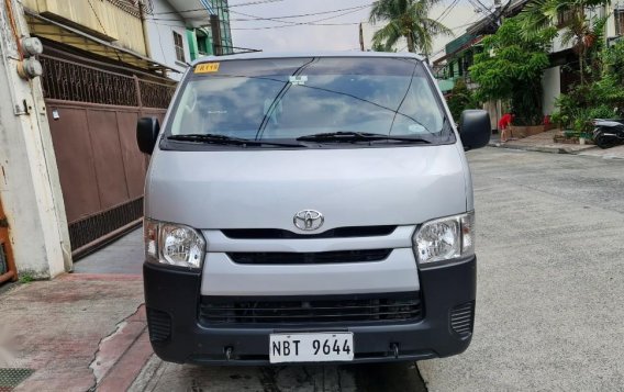 Silver Toyota Hiace 2019 -1