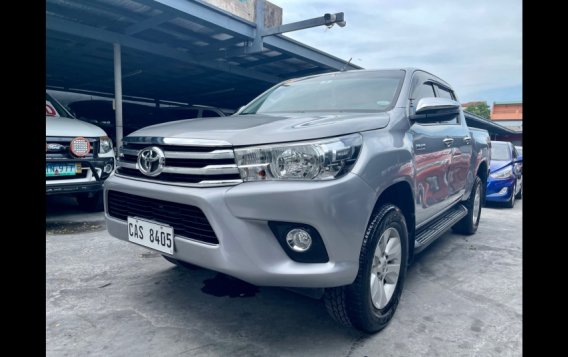 Selling Brightsilver Toyota Hilux 2020 in Las Piñas-7