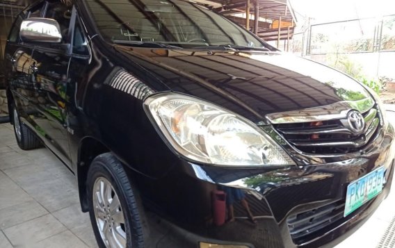 Sell 2011 Toyota Innova-2