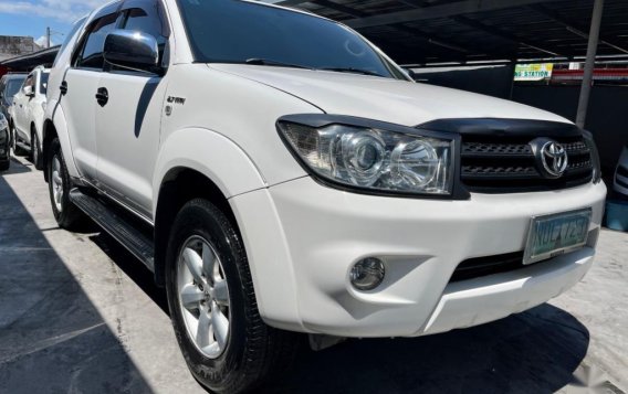 Selling Toyota Fortuner 2010 -5