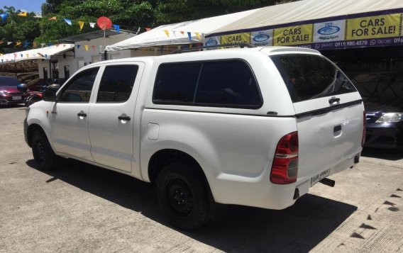 Sell 2015 Toyota Hilux in Manila-2