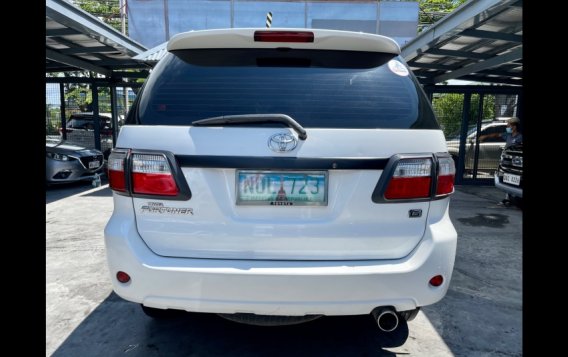 Selling Toyota Fortuner 2010 -4