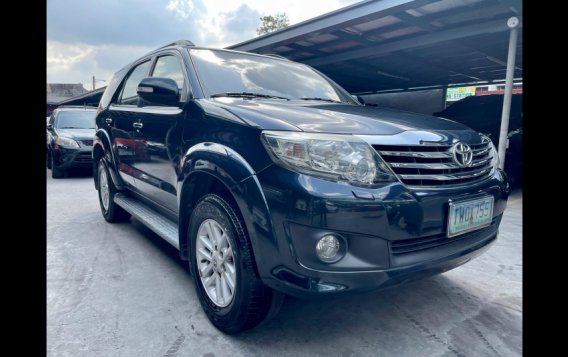 Sell 2012 Toyota Fortuner SUV-5