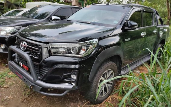 Selling Toyota Hilux Conquest 2019