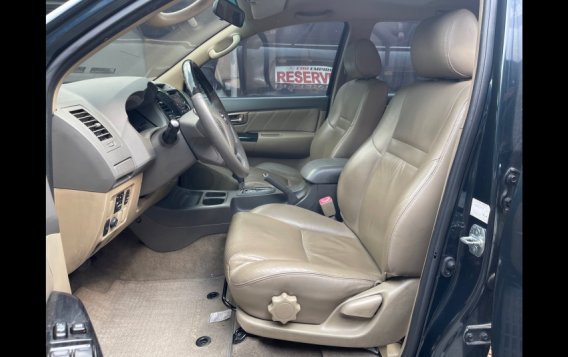 Sell 2012 Toyota Fortuner SUV-7